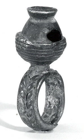 Ring: Vessel