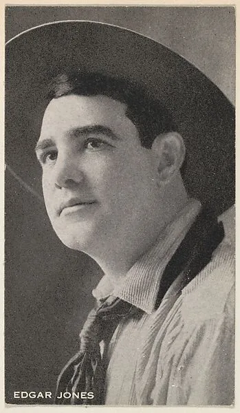Edgar Jones, from the Black and White Movie Stars series (D1), issued by the E. H. Koester Baking Company — E. H. Koester Baking Company, Baltimore