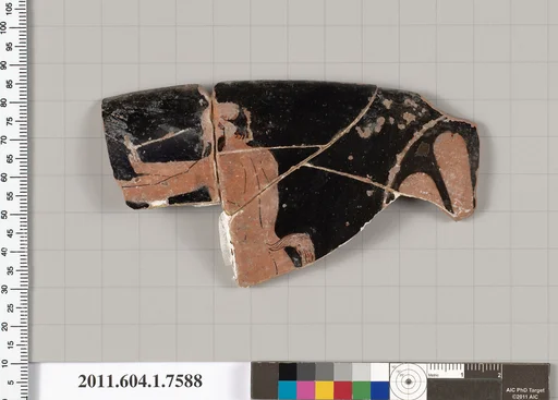 Terracotta rim fragment of a kylix (drinking cup)