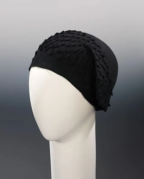 Cloche — Unknown