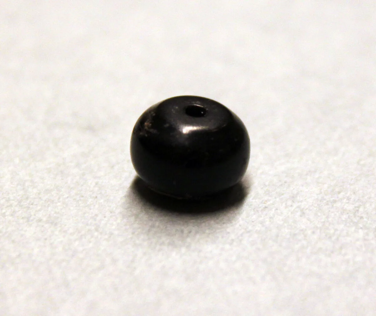 Bead — Unknown