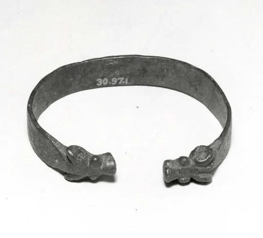 Bracelet with animal heads
