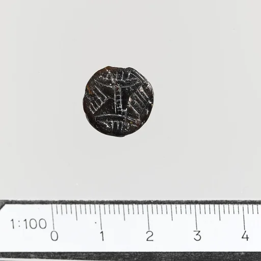 Seal with hole