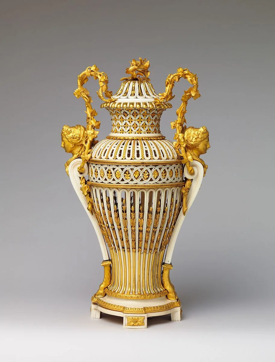 Vase with cover (Vase en ivoire) (one of a pair) — Unknown