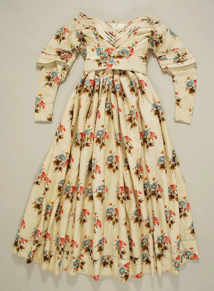 Evening dress — Unknown