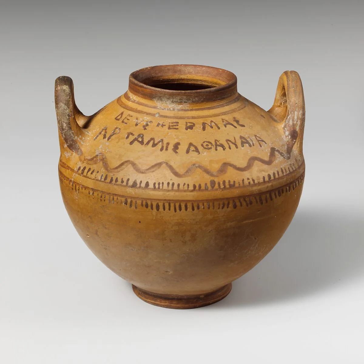Terracotta pyxis (cosmetic box) — Unknown