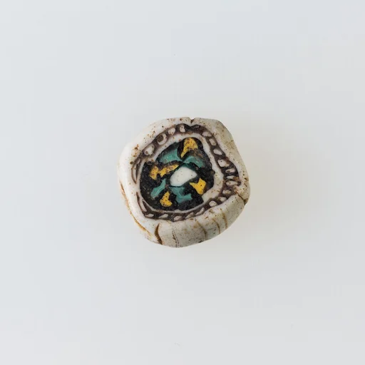 Inlay / bead blank, floral design
