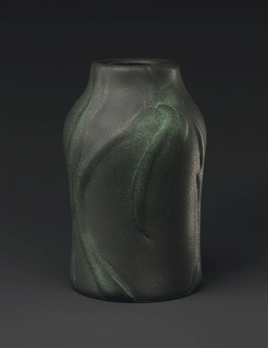 Vase — Artus Van Briggle