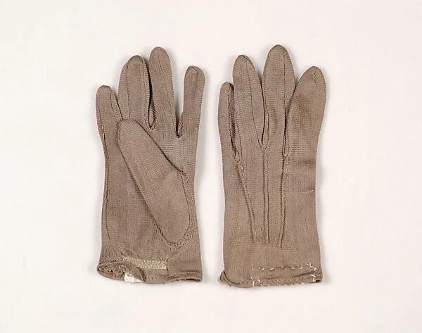 Gloves — Unknown