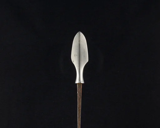 Arrowhead (<i>Yanone</i>)