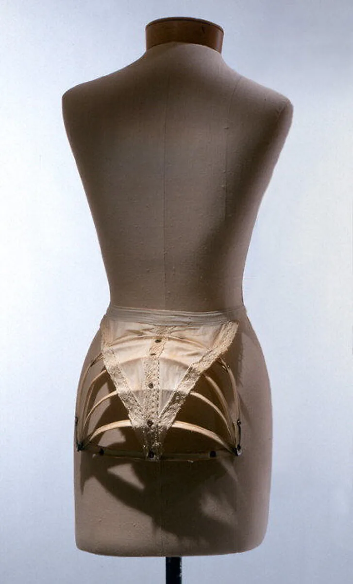 Bustle — Unknown