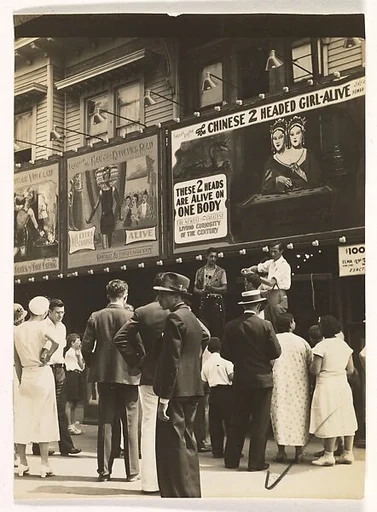 [Carnival Sideshow, New York]