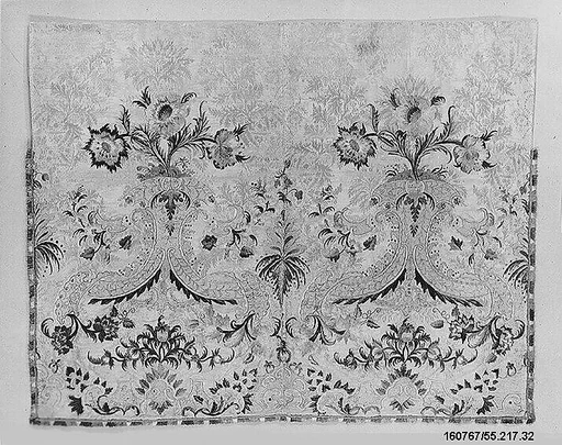 Piece of a dress border