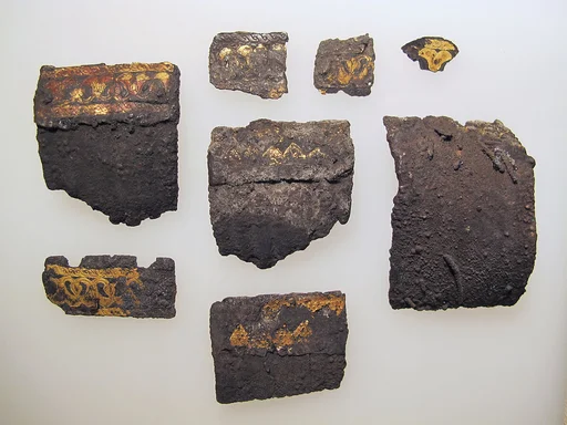 Bracelet fragments
