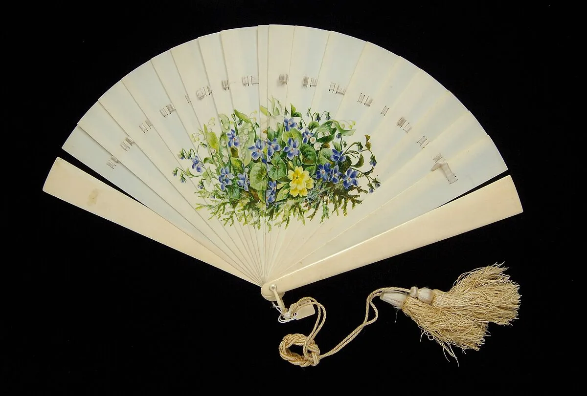 Brisé fan — Unknown