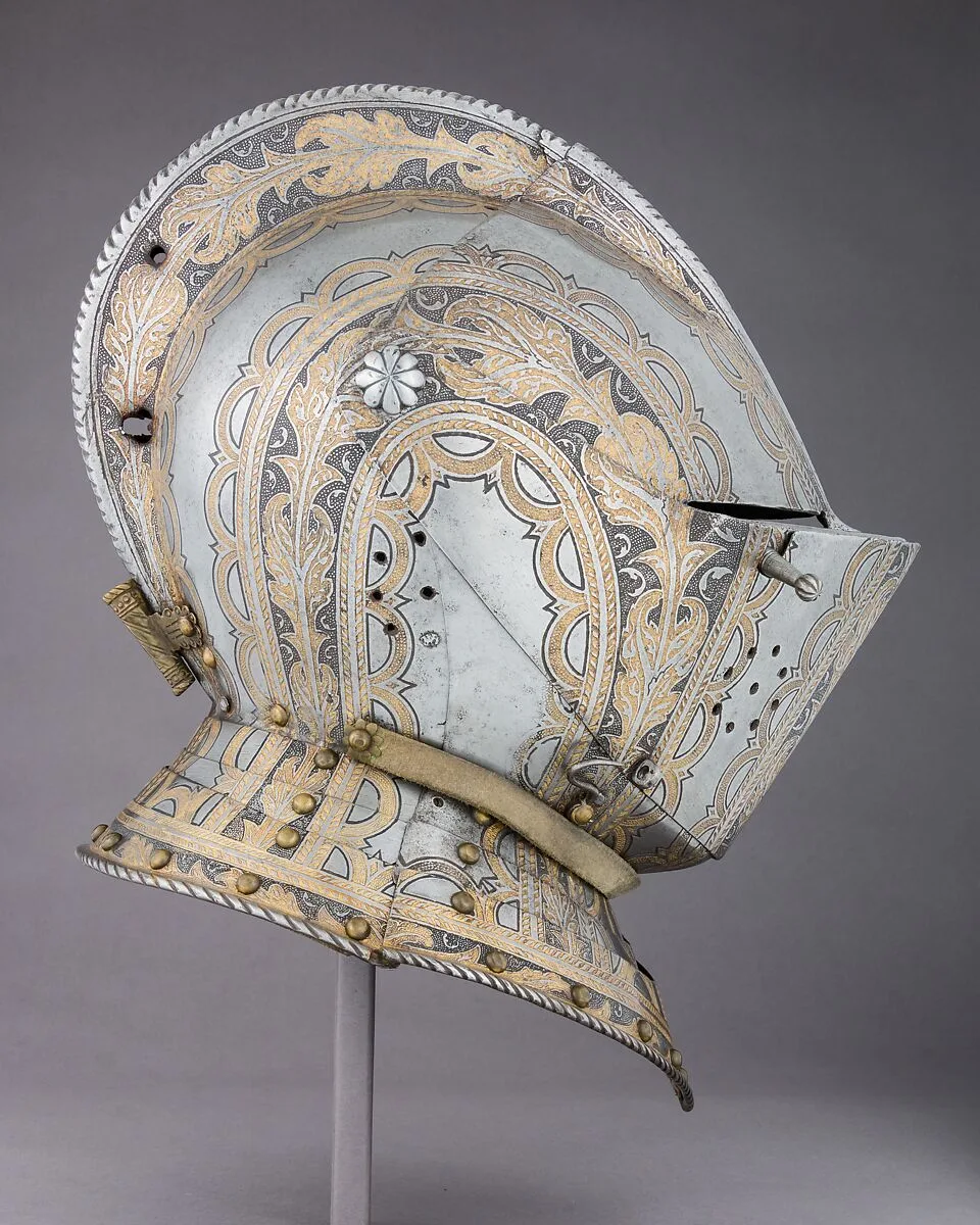 Close-Helmet — Unknown