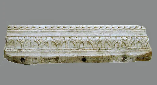 Marble cornice fragment