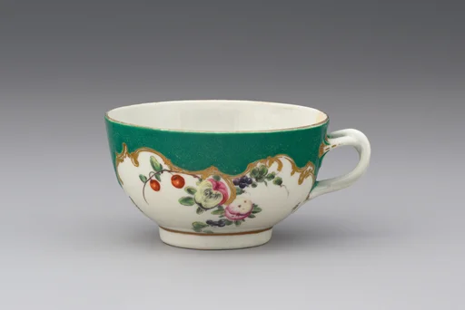 Cup (part of a service)