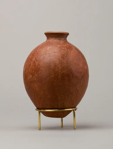 Red polish ware jar