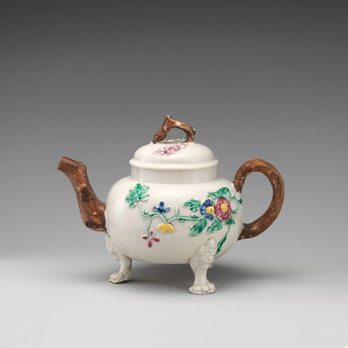Footed teapot — Unknown