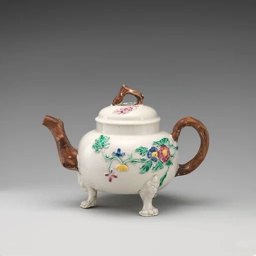 Footed teapot