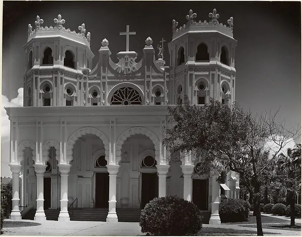 The Light-Saturated Church — Clarence John Laughlin
