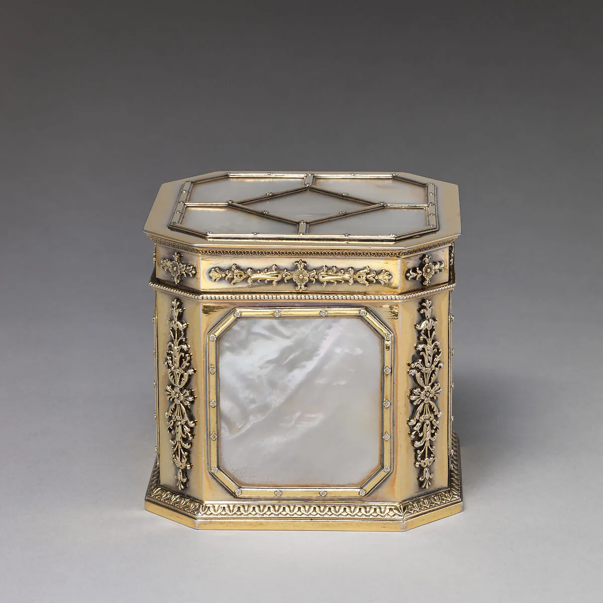 Medium square box — André Aucoc