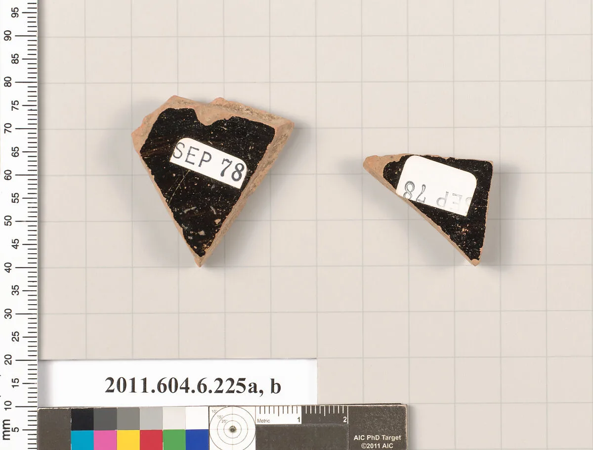 Terracotta fragments of open shapes — Unknown