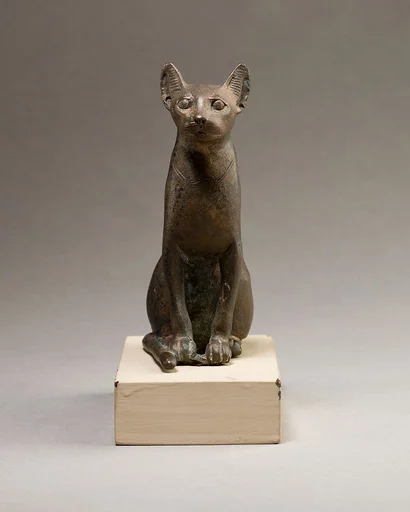 Cat figurine
