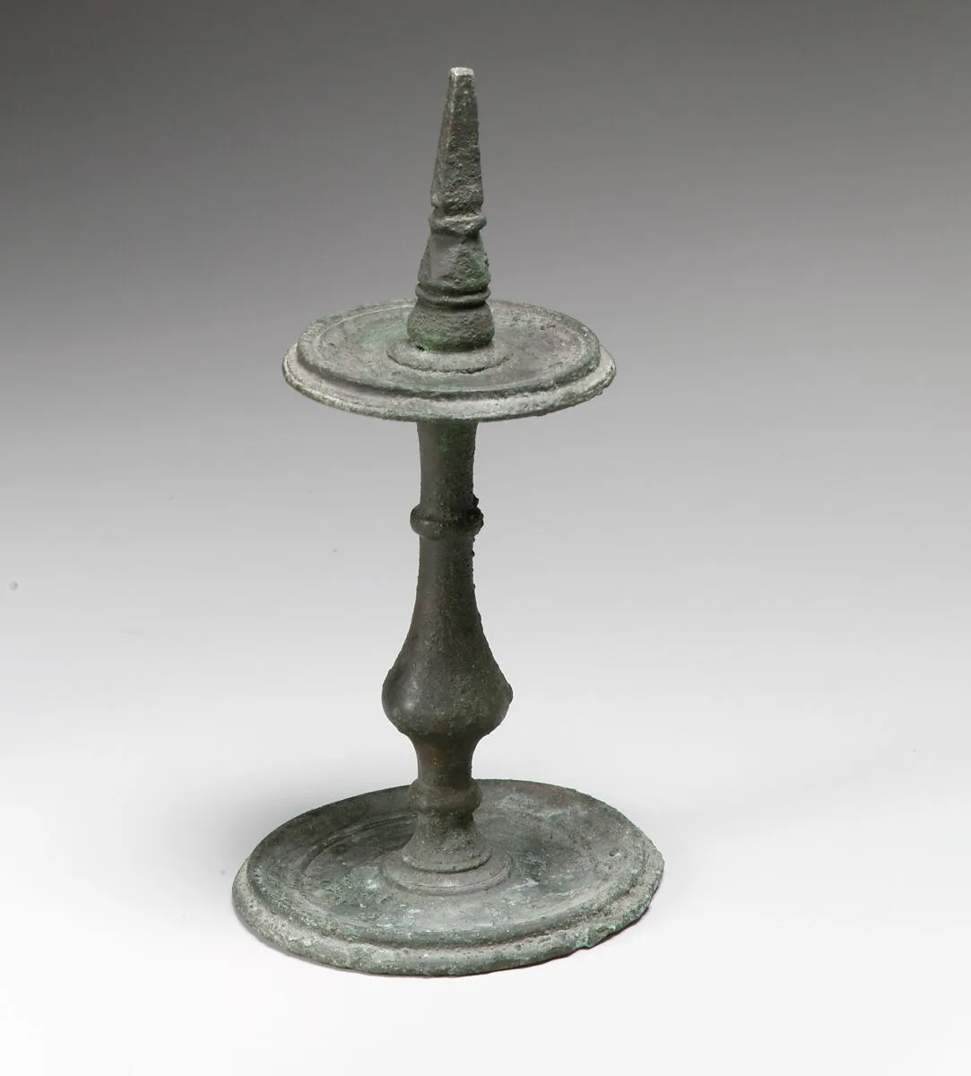 Bronze lampstand — Unknown