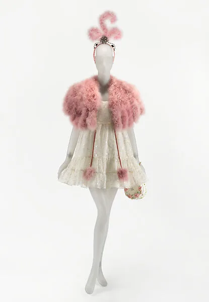 Ensemble — Anna Sui