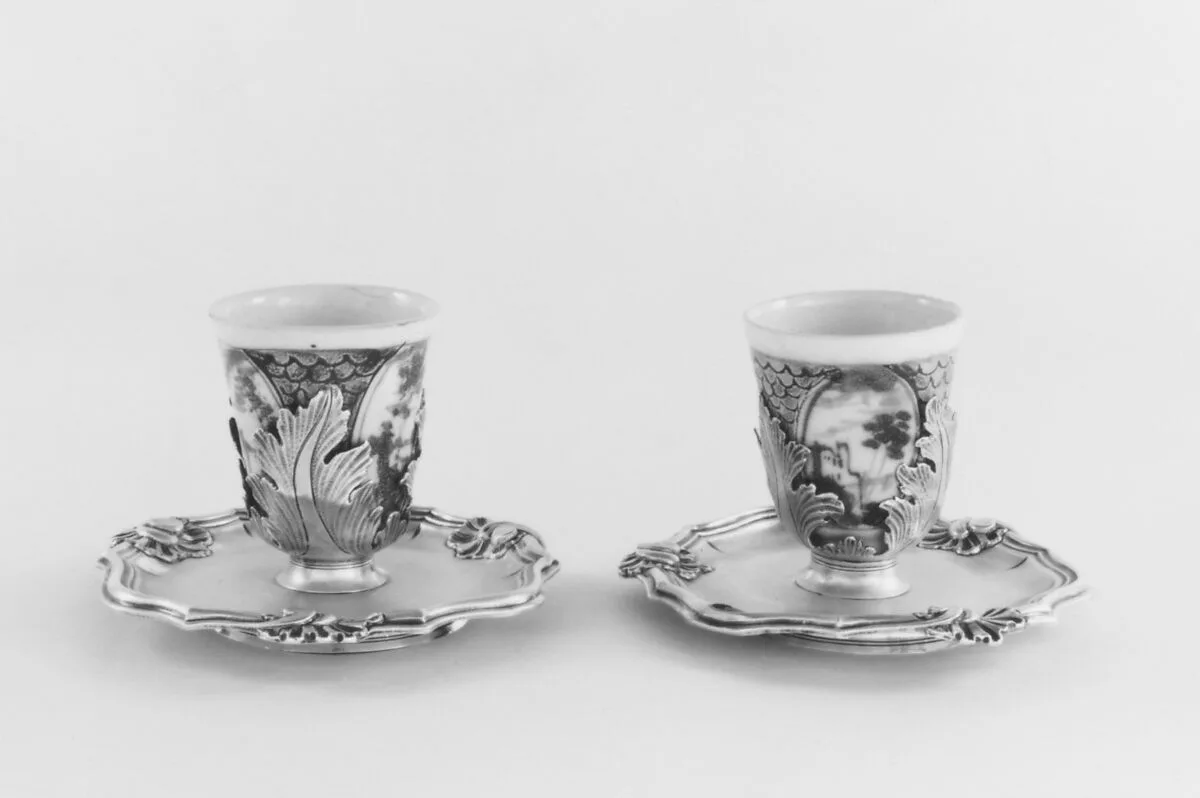 Pair of trembleuse cups — Unknown
