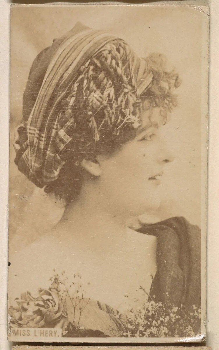 Miss L'Hery, from the Actresses series (N246), Type 1, issued by Kinney Brothers to promote Sporting Extra Cigarettes — Kinney Brothers Tobacco Company