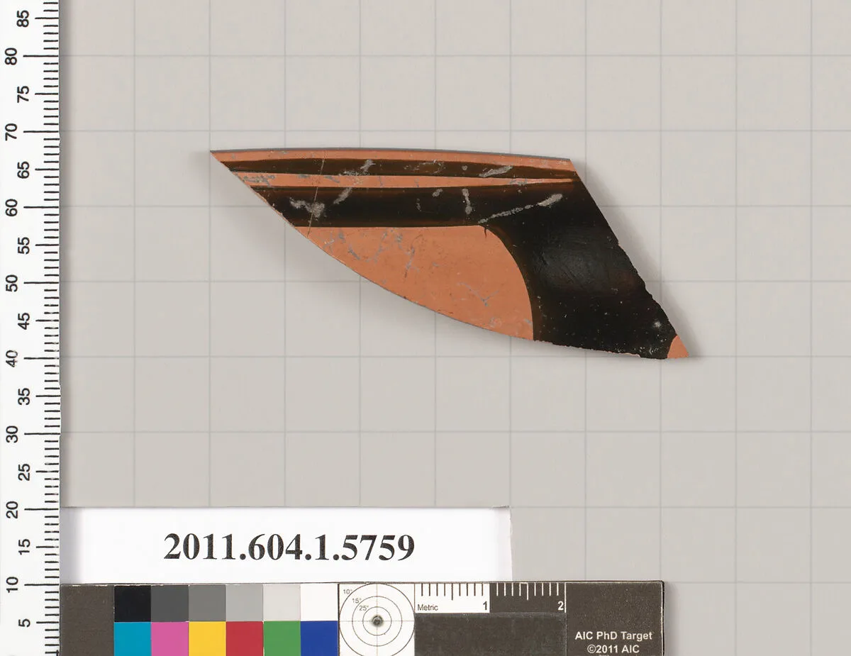 Terracotta rim fragment of a kylix: eye-cup (drinking cup) — Unknown