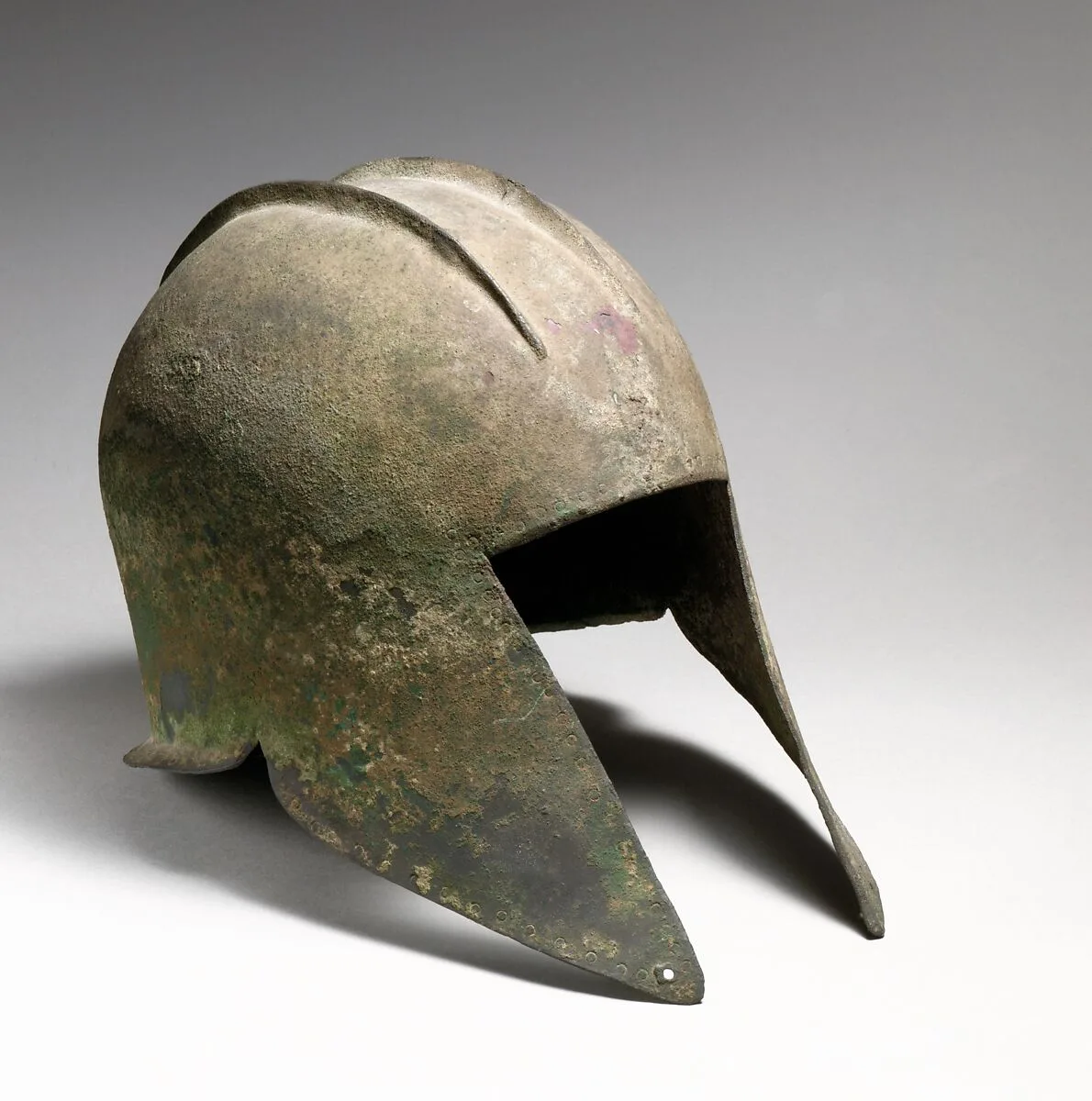 Bronze helmet of Illyrian type — Unknown