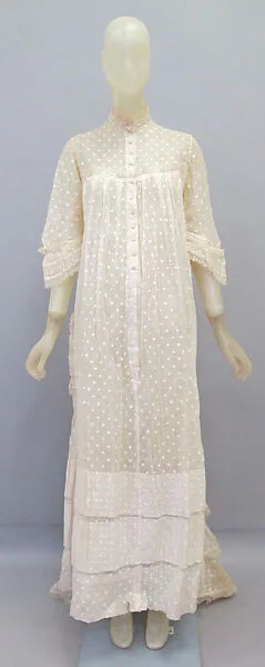 Dressing gown — Unknown