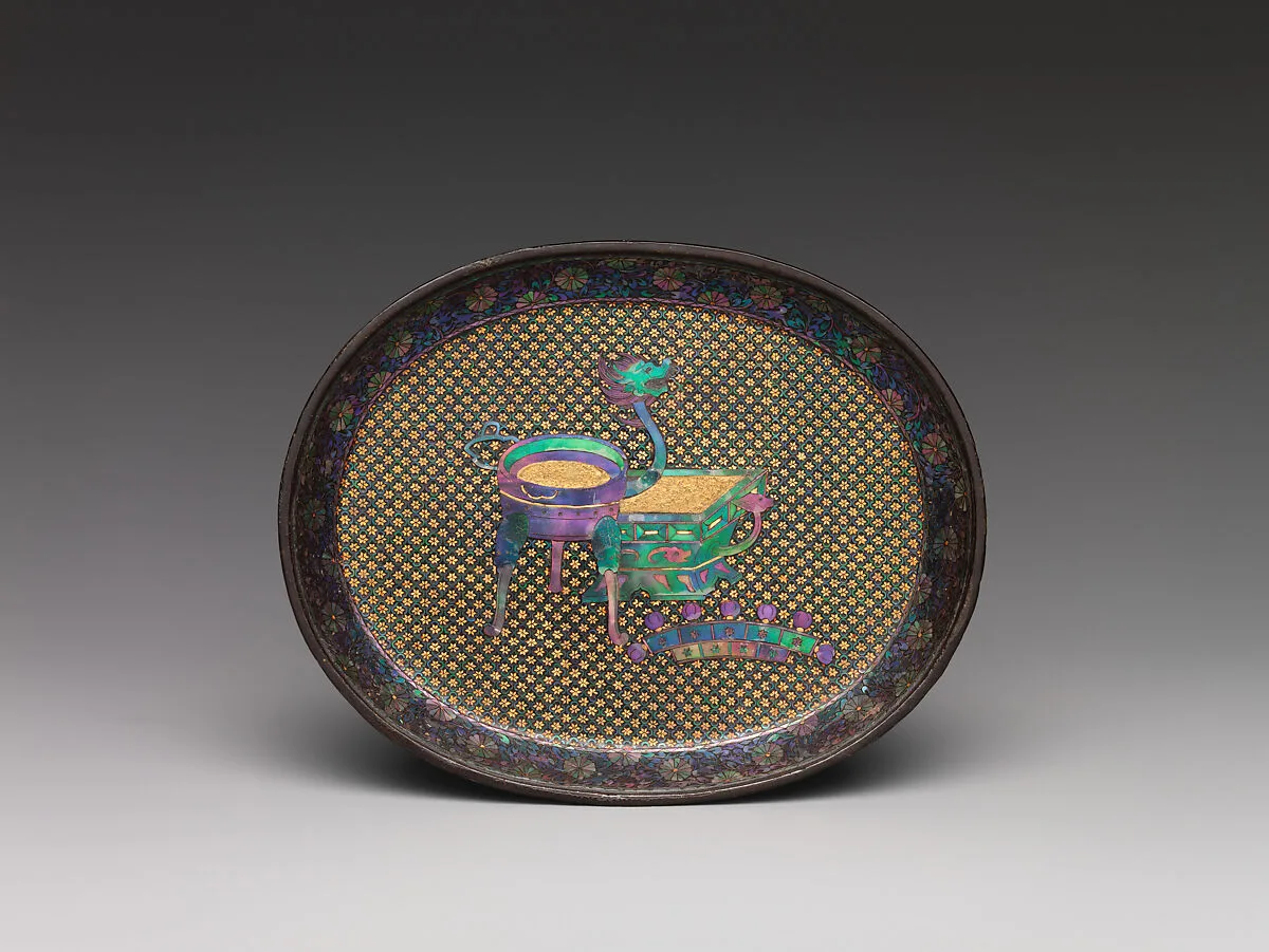 中國 清 黑漆嵌螺鈿博古圖碟|Dish with Antiquities — Unknown