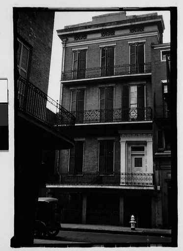 [Greek Revival Town House, New Orleans, Louisiana]