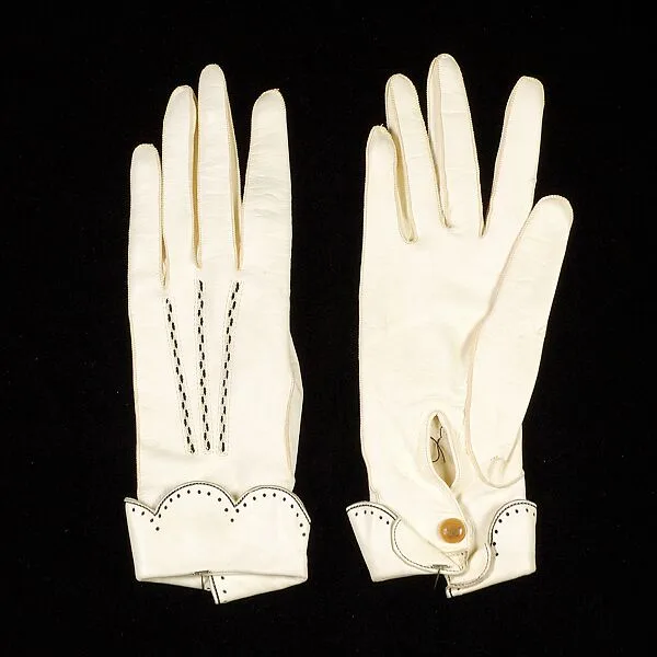 Gloves — J. Thorpe