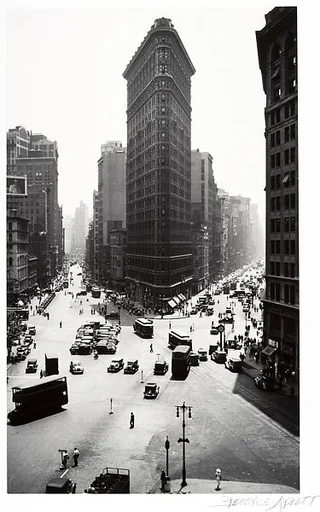 [Flatiron Building]