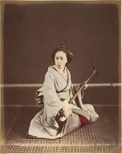 [Tokyo Geisha with Shamisen]