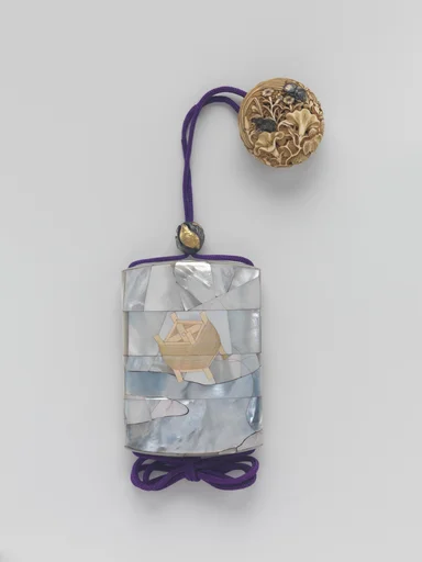 七夕蒔絵印籠|Inrō with Tanabata Story of the Weaver and the Herdboy