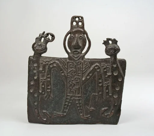 Plaque