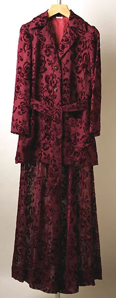 Evening ensemble — Thea Porter