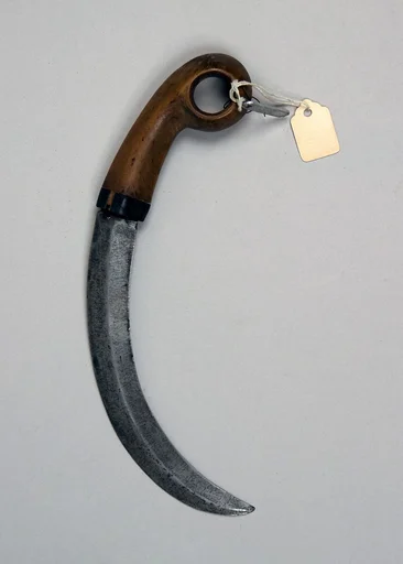 Knife (Korambi)