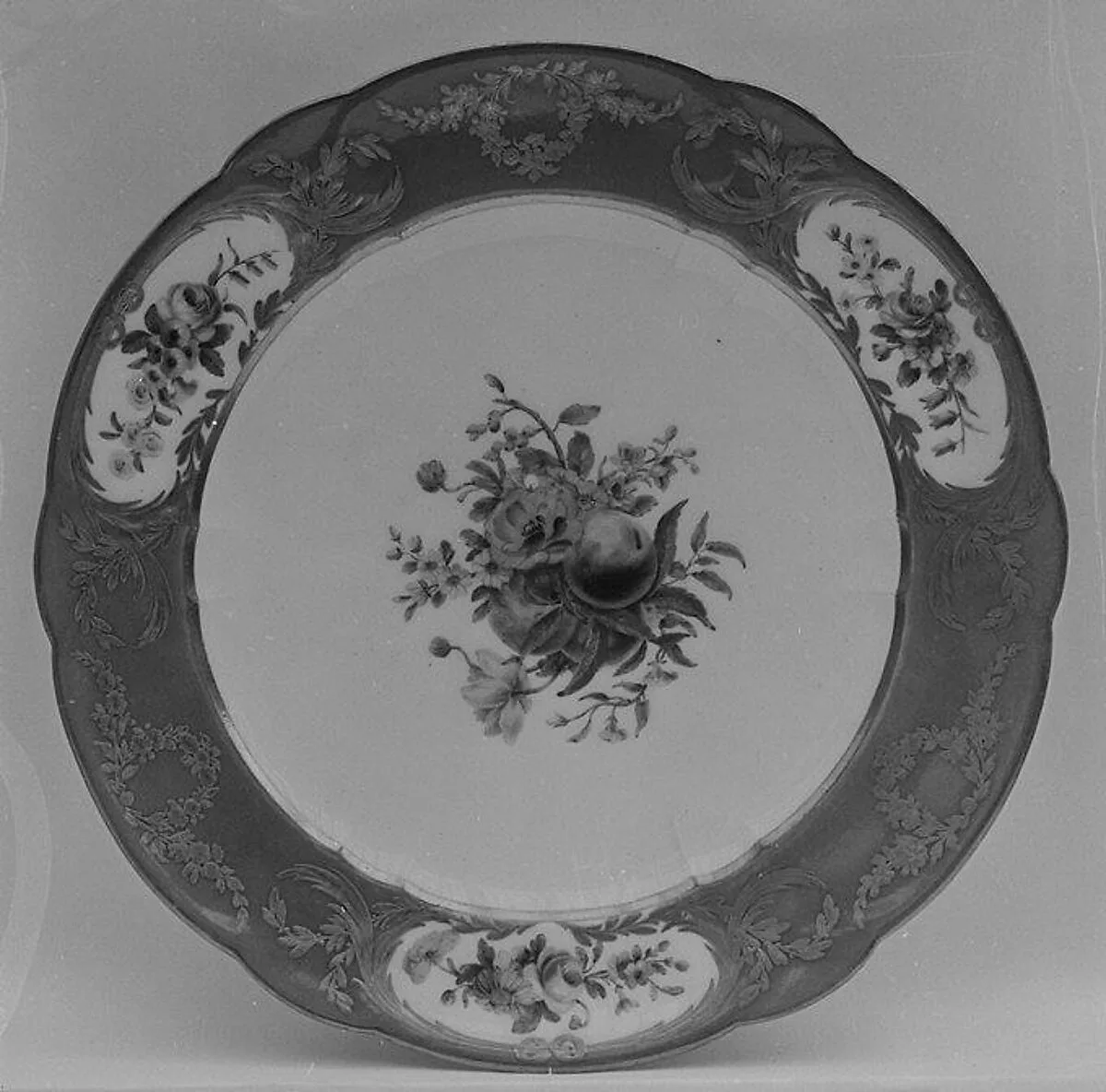 Plate (part of a service) — Sèvres Manufactory|François-Marie Barrat|Michel-Barnabé Chauvaux