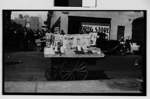 [Nut and Candy Vendor Cart, New York City]