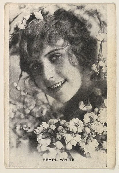 Pearl White, from the Black and White Movie Stars series (D1), issued by the E. H. Koester Baking Company — E. H. Koester Baking Company, Baltimore