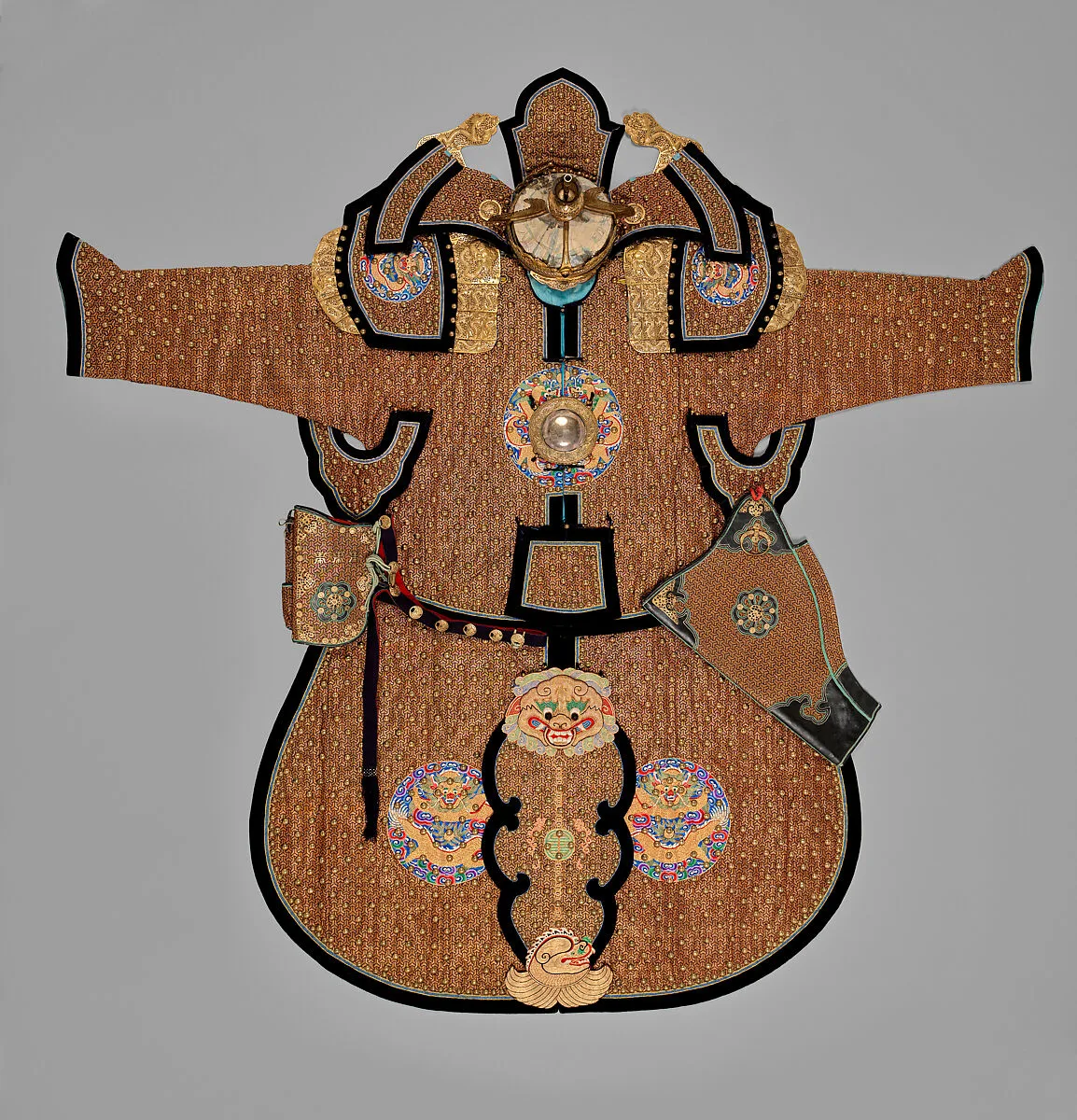 Armor with Archery Equipment and Box — Unknown