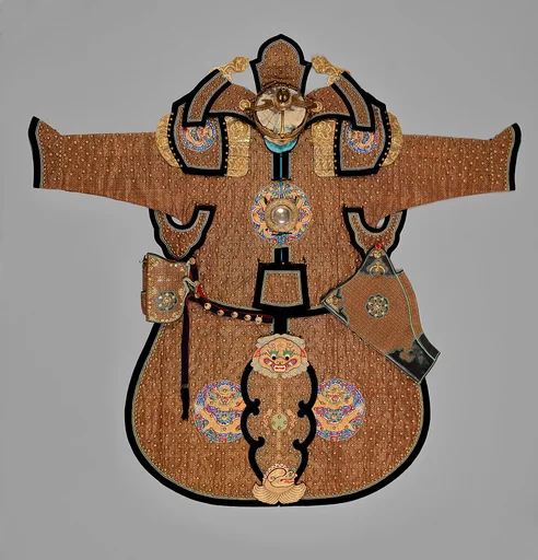 Armor with Archery Equipment and Box